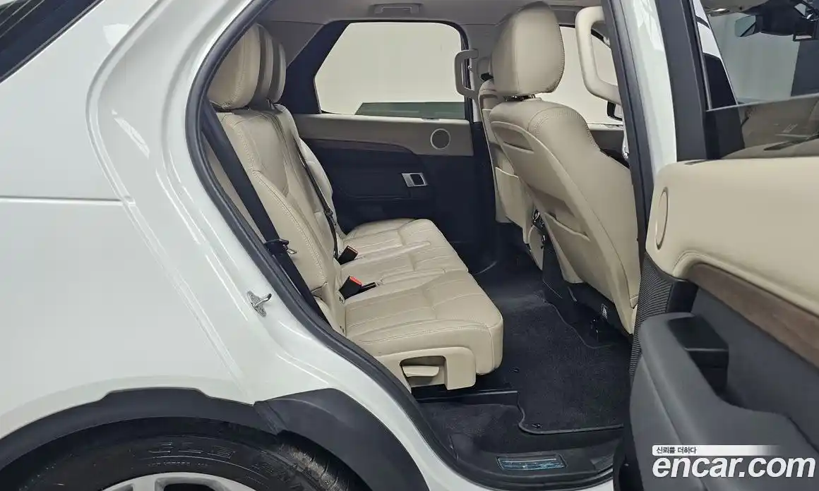 Land Rover Discovery 2018 3.0 Автомат в Москве № 166645, фото 14