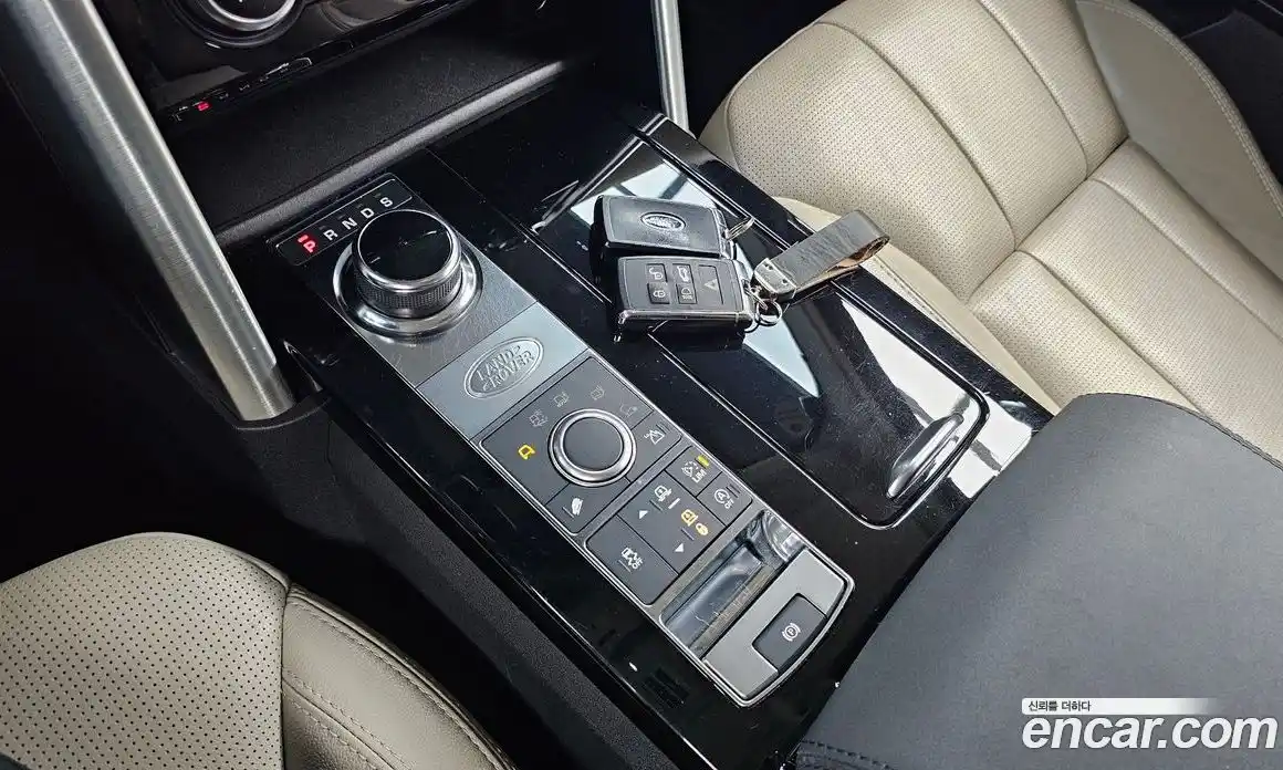 Land Rover Discovery 2018 3.0 Автомат в Москве № 166645, фото 2