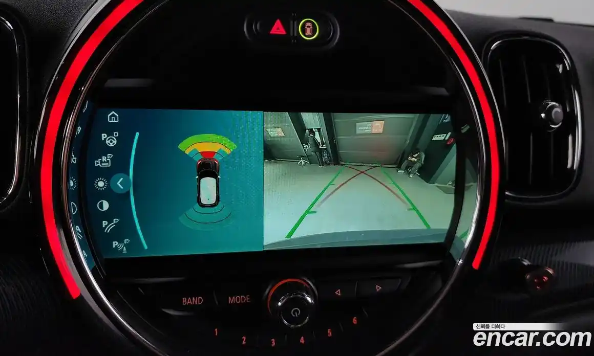 Mini Countryman 2018 2.0 Автомат в Москве № 167128, фото 17