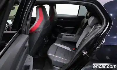 Volkswagen Golf 2024 2.0 Автомат в Москве № 168416, миниатюра 7