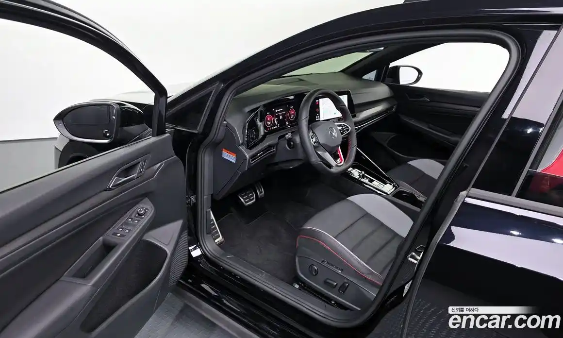 Volkswagen Golf 2024 2.0 Автомат в Москве № 168416, фото 10