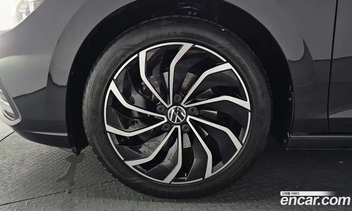 Volkswagen Golf 2024 2.0 Автомат в Москве № 168517, фото 6