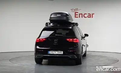 Volkswagen Golf 2024 2.0 Автомат в Москве № 168517, миниатюра 10