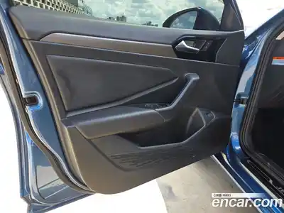 Volkswagen Jetta 2020 1.4 Автомат в Москве № 169182, миниатюра 10