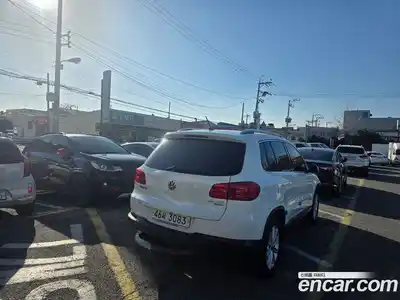 Volkswagen Tiguan 2015 2.0 Автомат в Москве № 169262, миниатюра 2