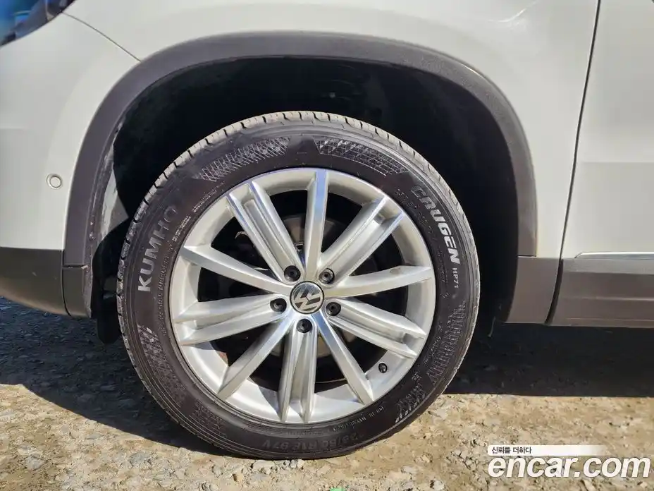 Volkswagen Tiguan 2016 2.0 Автомат в Москве № 169305, фото 5