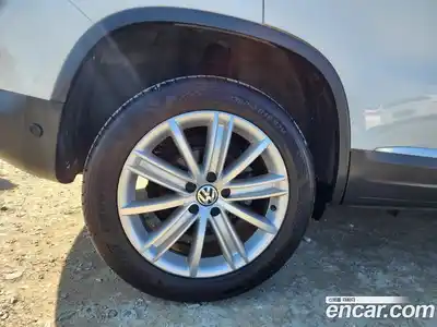 Volkswagen Tiguan 2016 2.0 Автомат в Москве № 169305, миниатюра 6