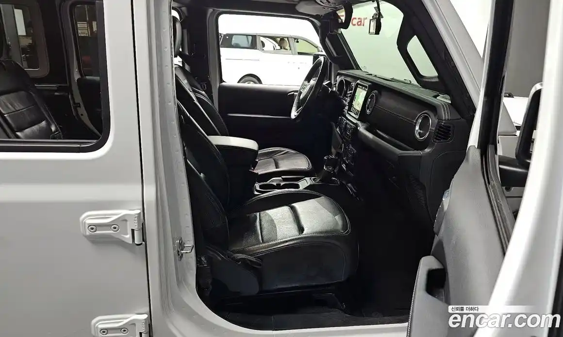 Jeep Wrangler 2022 2.0 Автомат в Москве № 169599, фото 16