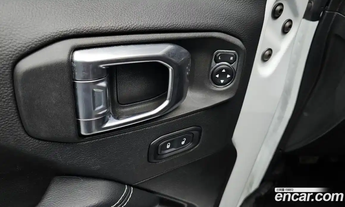 Jeep Wrangler 2022 2.0 Автомат в Москве № 169599, фото 18