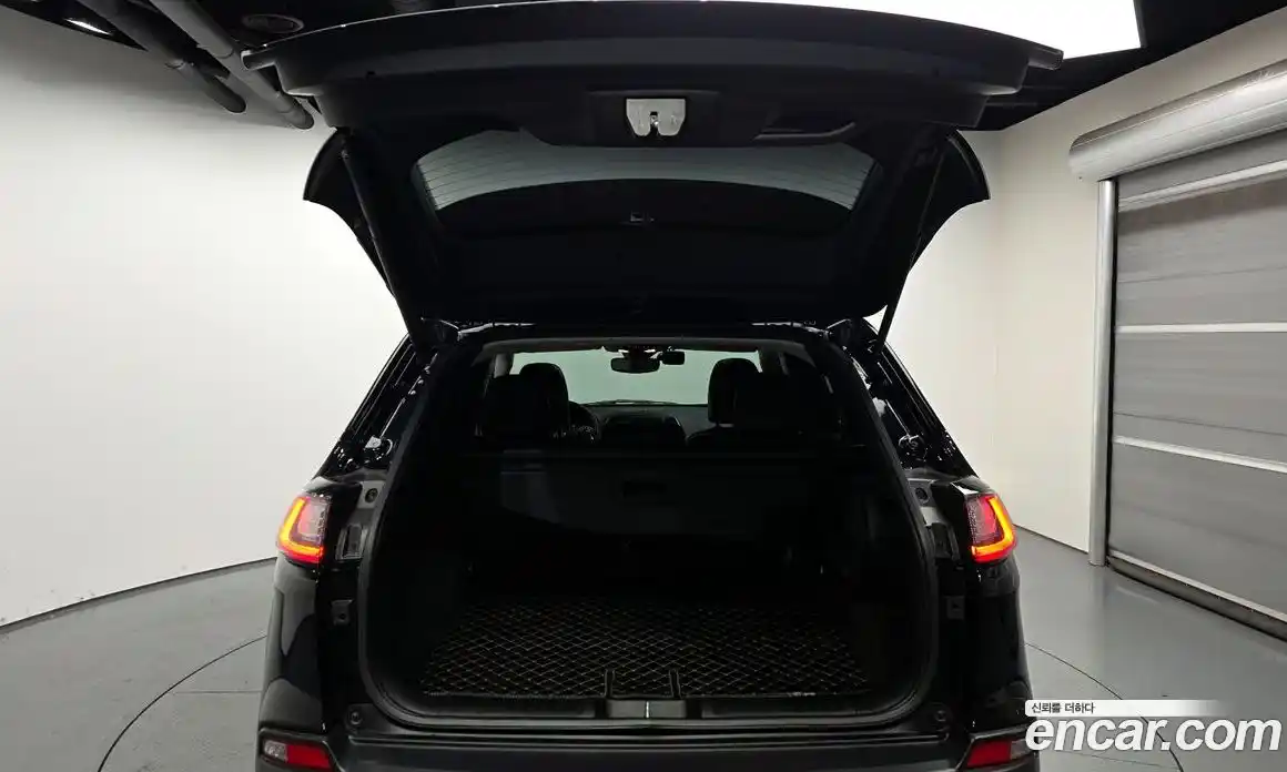 Jeep Cherokee 2019 2.4 Автомат в Москве № 169805, фото 5