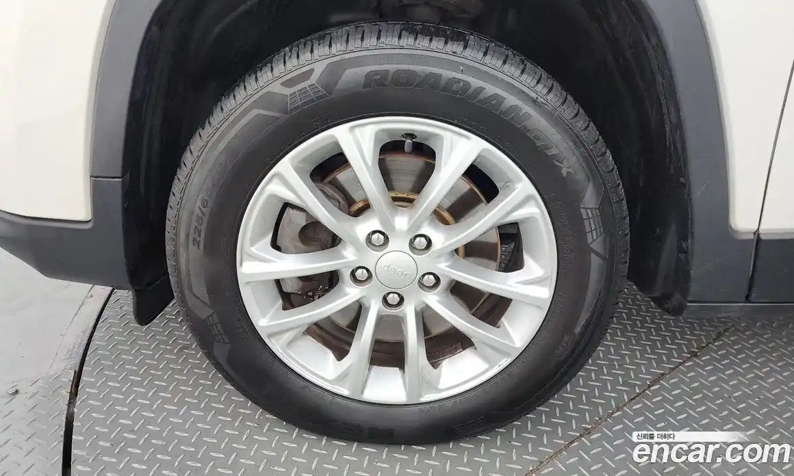 Jeep Cherokee 2019 2.4 Автомат в Москве № 169833, фото 5