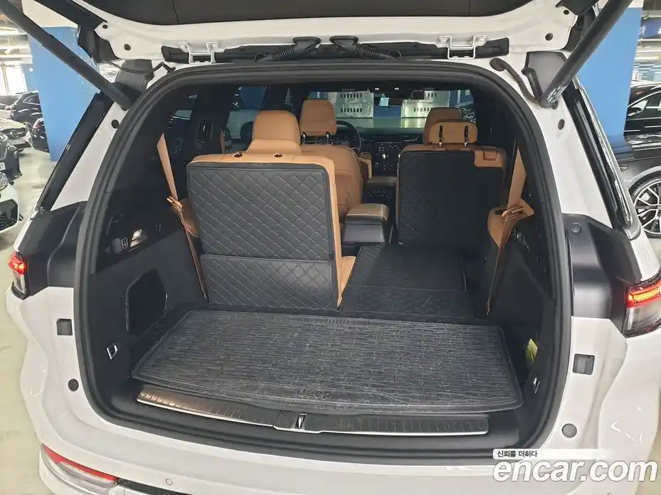 Jeep Cherokee 2022 3.6 Автомат в Москве № 169962, фото 16