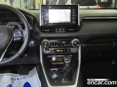 Toyota RAV4 2021 2.5 Автомат в Москве № 170364, миниатюра 11