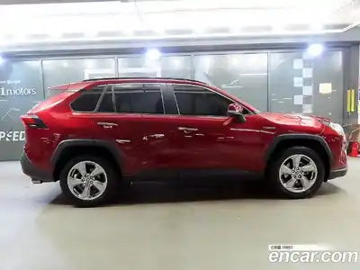 Toyota RAV4 2021 2.5 Автомат в Москве № 170364, миниатюра 3