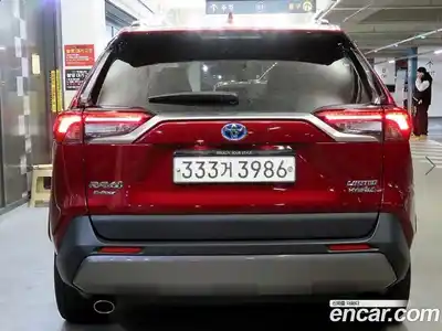 Toyota RAV4 2021 2.5 Автомат в Москве № 170364, миниатюра 5