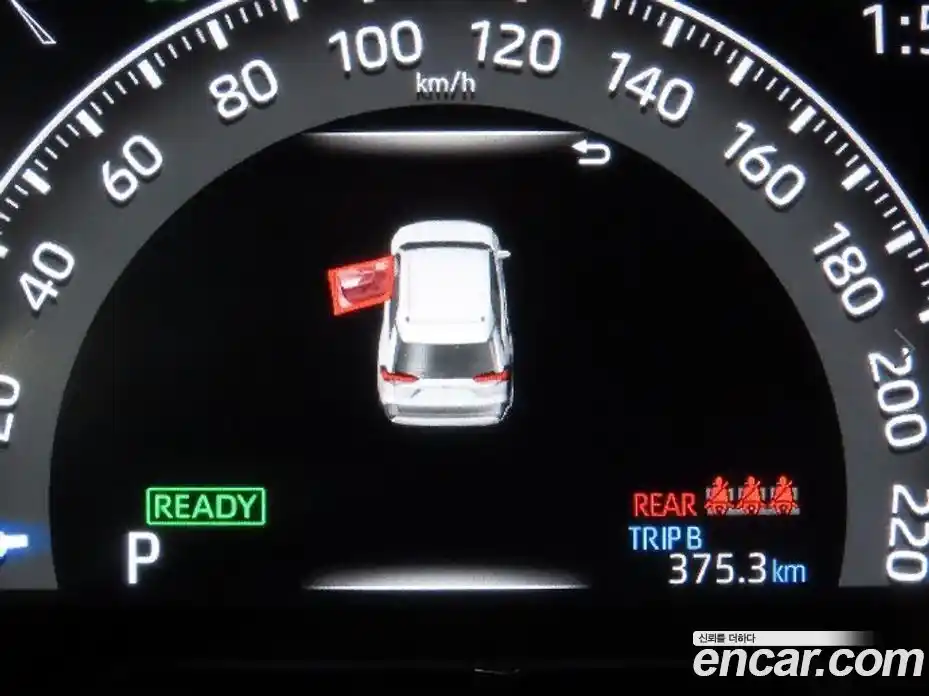 Toyota RAV4 2021 2.5 Автомат в Москве № 170364, фото 9