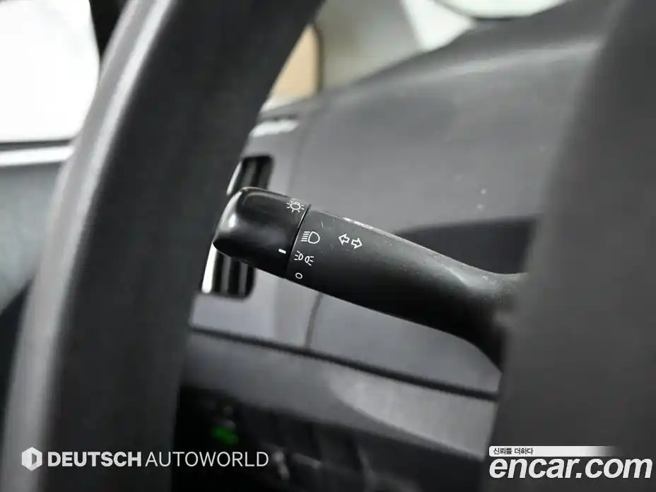 Toyota Prius 2012 1.8 Автомат в Москве № 170366, фото 16