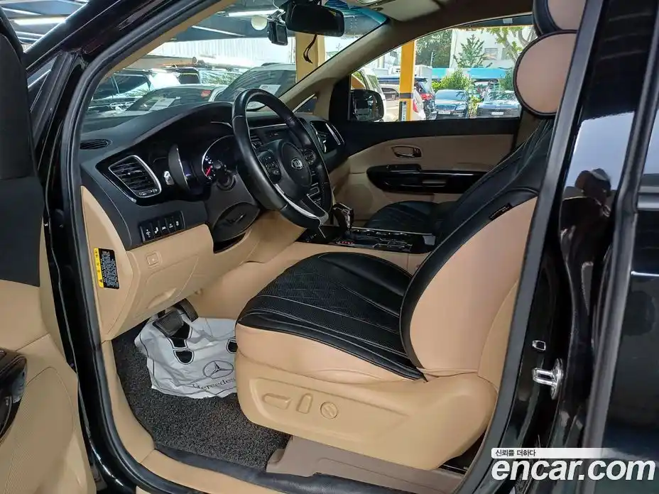 Kia Canival 2019 2.2 Автомат в Москве № 17386, фото 14