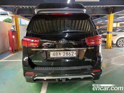 Kia Canival 2019 2.2 Автомат в Москве № 17386, миниатюра 4