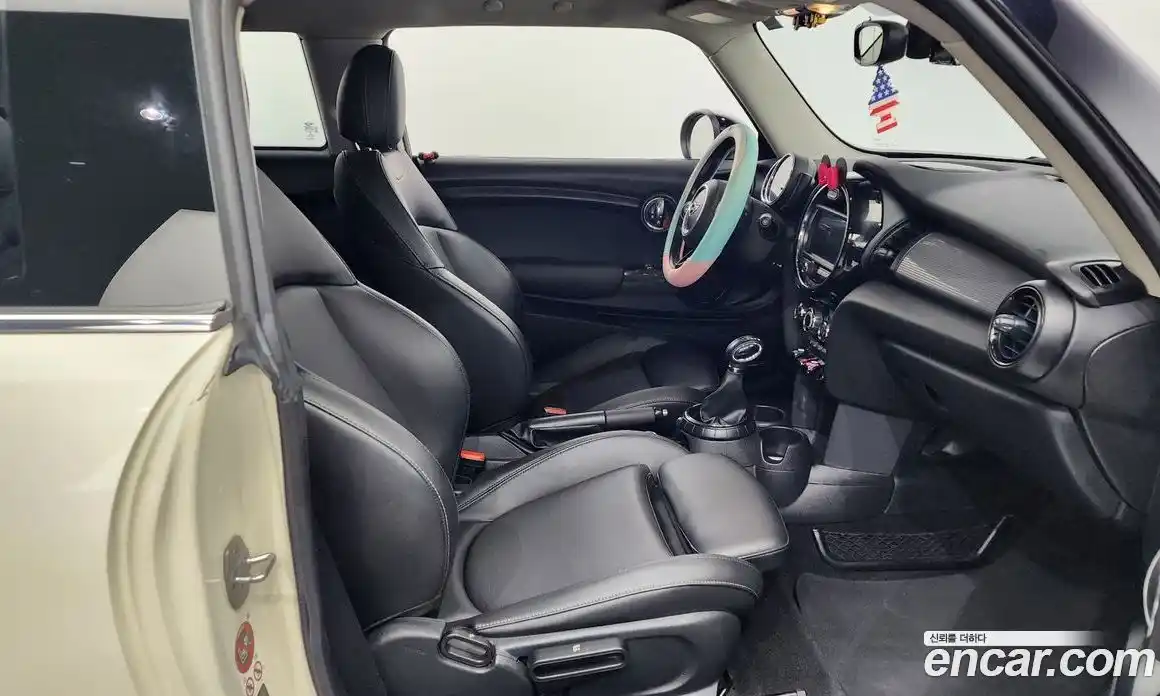 Mini Cooper 2016 1.5 Автомат в Москве № 175337, фото 18