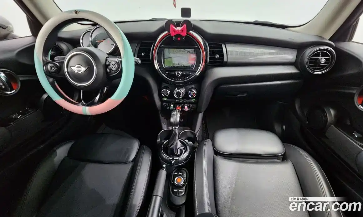 Mini Cooper 2016 1.5 Автомат в Москве № 175337, фото 10