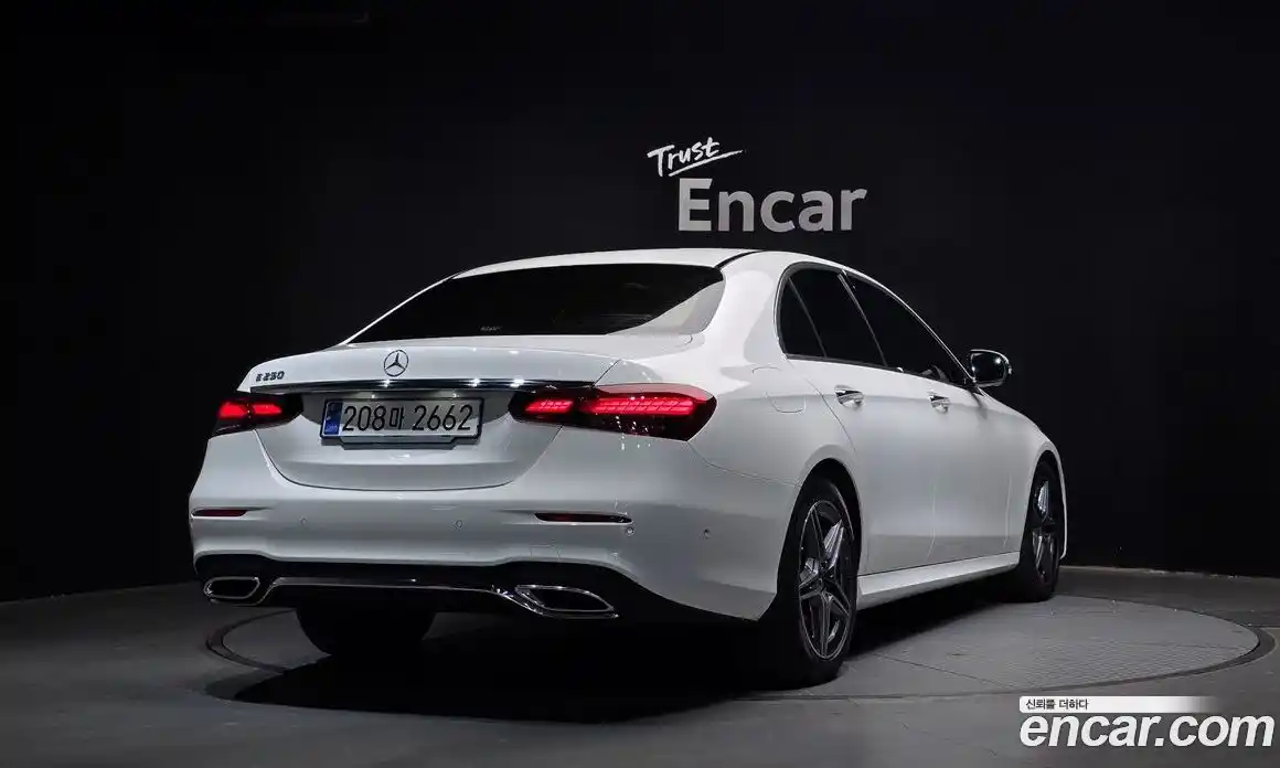 Mercedes-Benz E-Class 2023 2.0 Автомат в Москве № 177618, фото 20