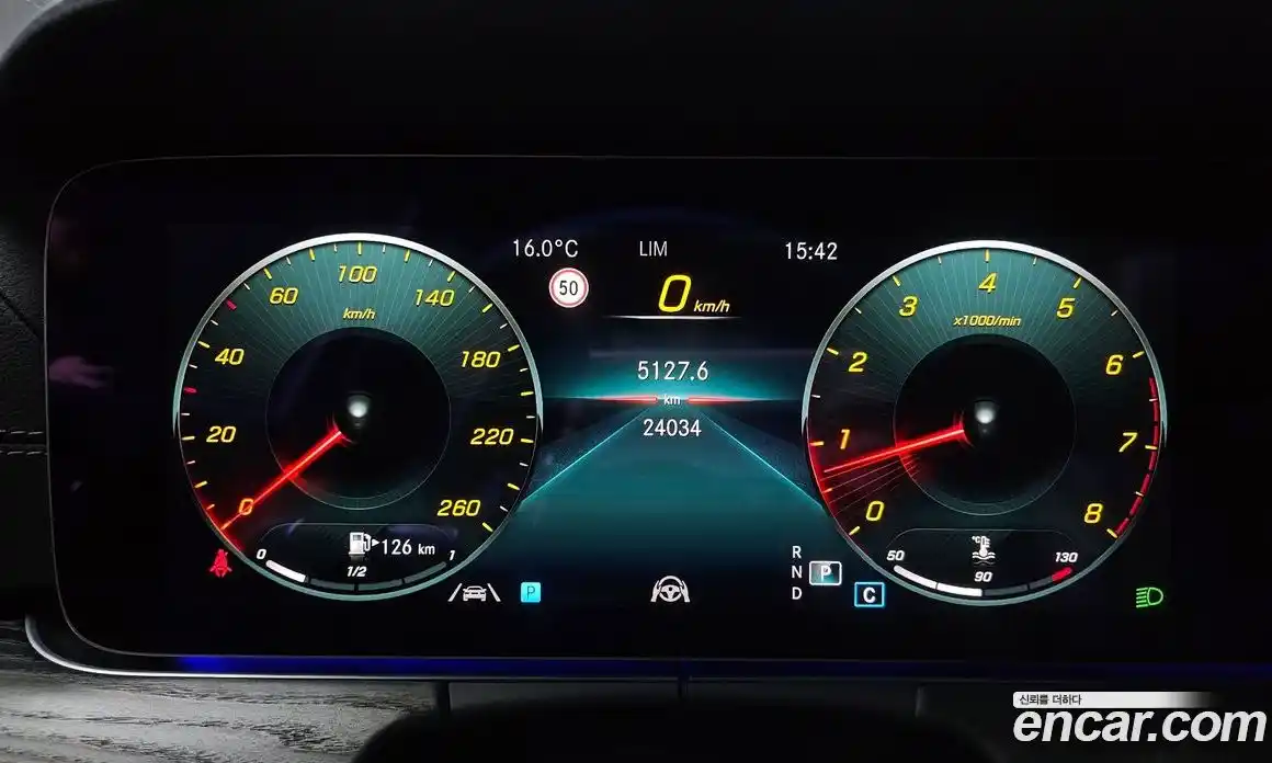 Mercedes-Benz E-Class 2023 2.0 Автомат в Москве № 177618, фото 7