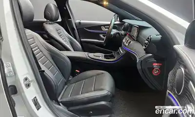 Mercedes-Benz E-Class 2023 2.0 Автомат в Москве № 177618, миниатюра 10