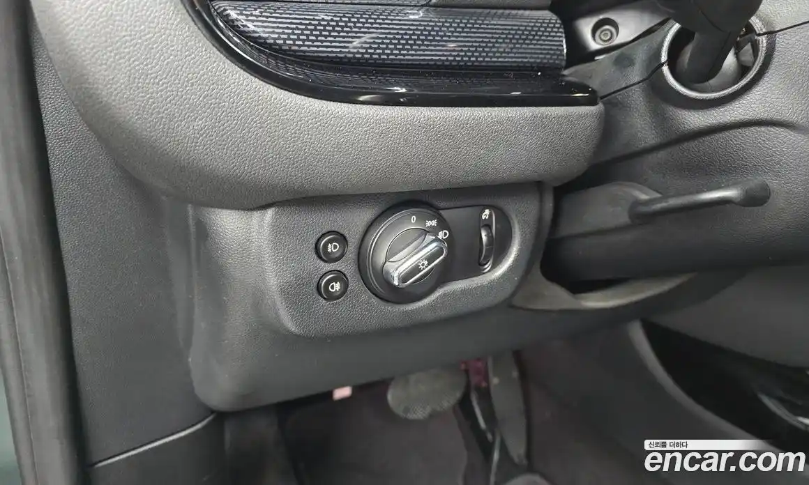 Mini Clubman 2017 2.0 Автомат в Москве № 179566, фото 17