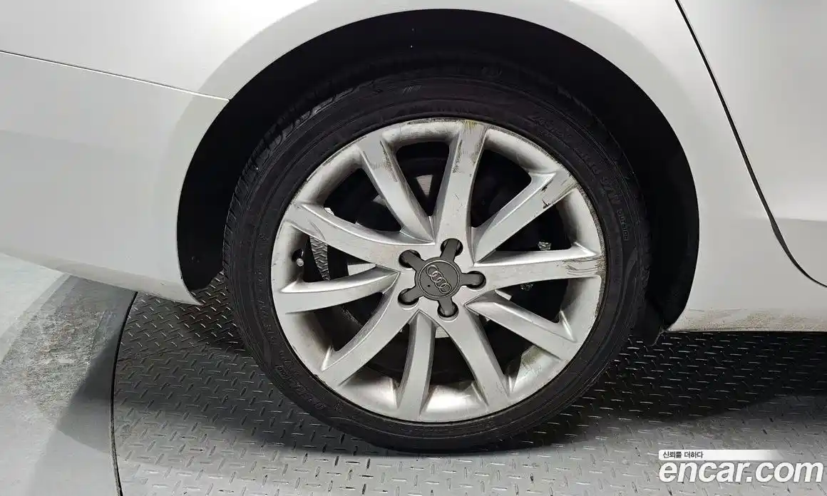 Audi A4 2013 2.0 Автомат в Москве № 181050, фото 5