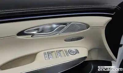 Genesis GV70 2025 2.5 Автомат в Москве № 18272, миниатюра 2