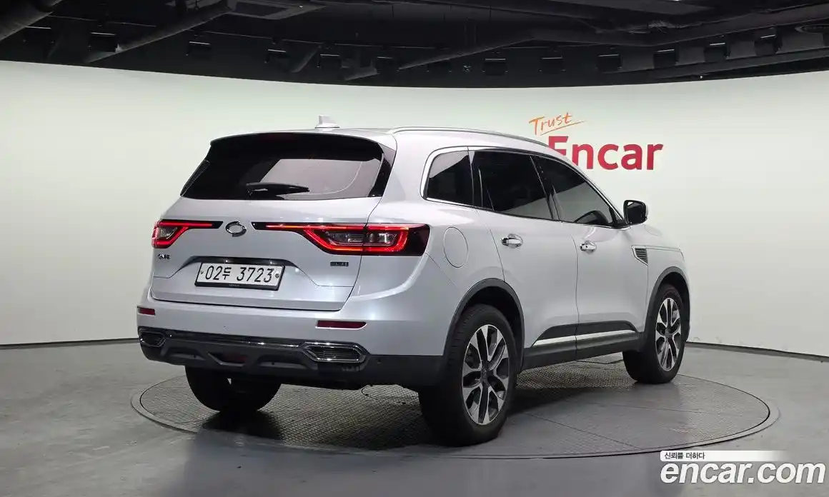 Renault QM6 2018 2.0 Автомат в Москве № 185175, фото 13