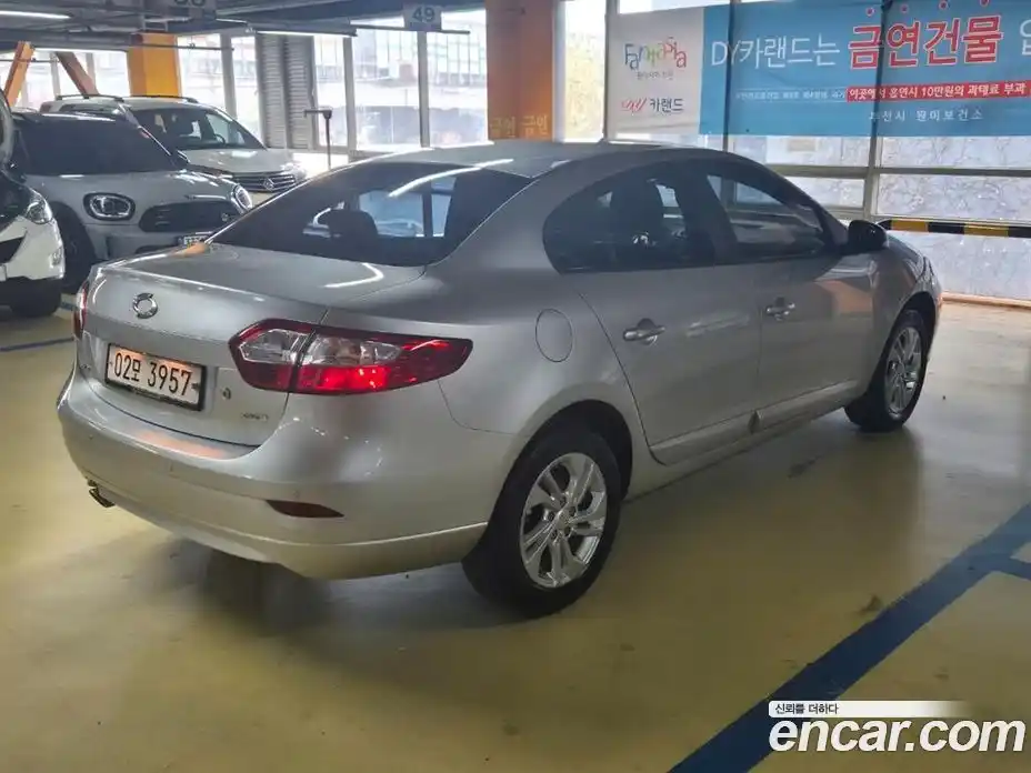 Renault SM3 2018 1.6 Автомат в Москве № 185316, фото 4