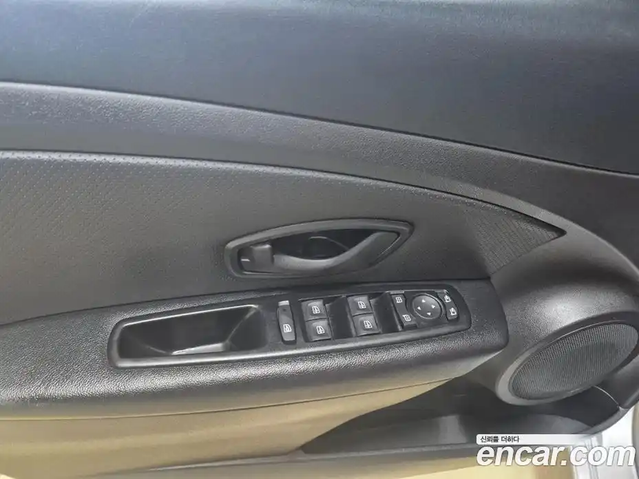 Renault SM3 2018 1.6 Автомат в Москве № 185316, фото 6