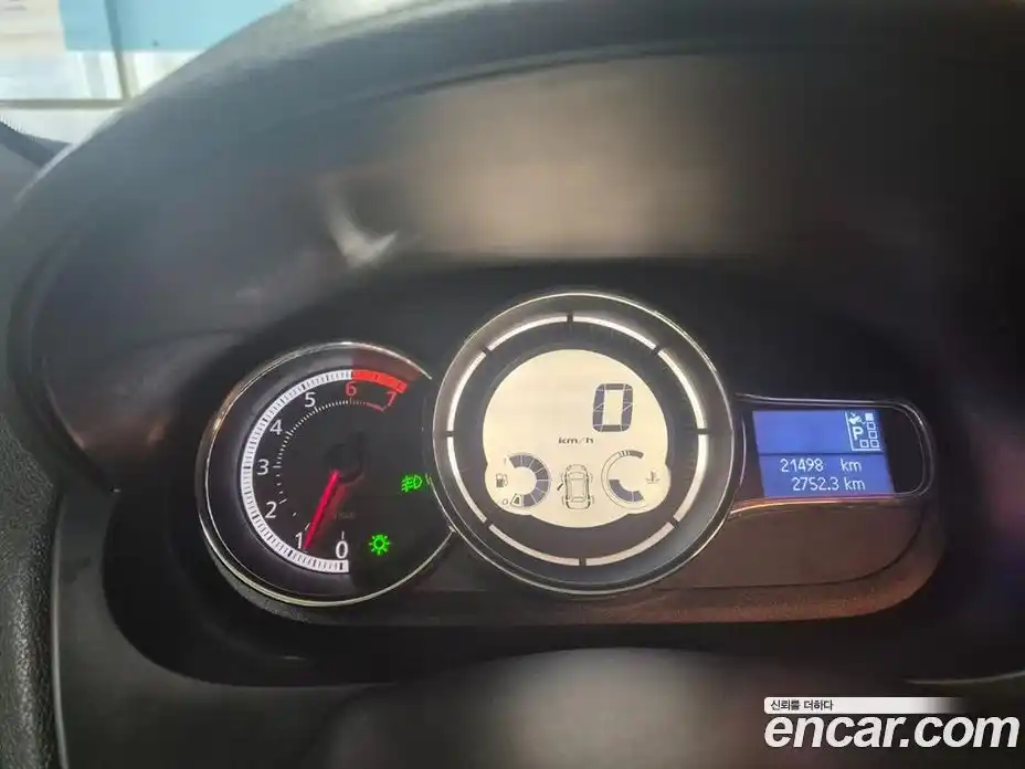 Renault SM3 2018 1.6 Автомат в Москве № 185316, фото 9