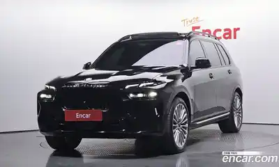 BMW X7, 2025
