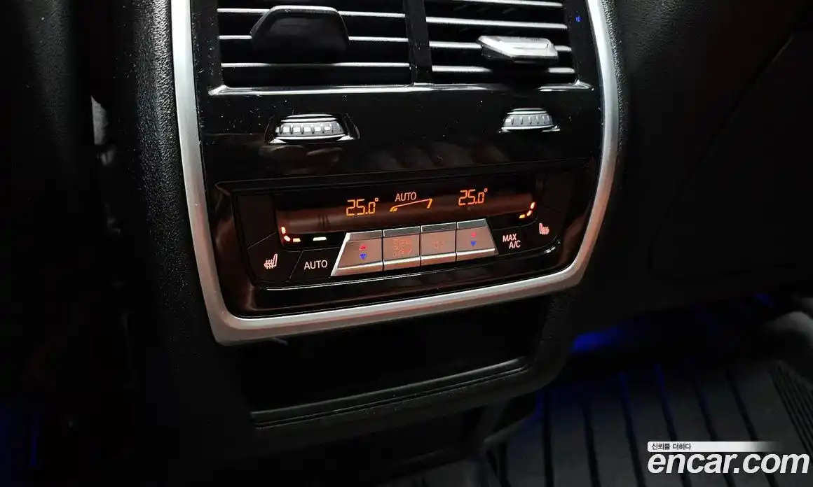 BMW X6 2021 4.4 Автомат в Москве № 191935, фото 15