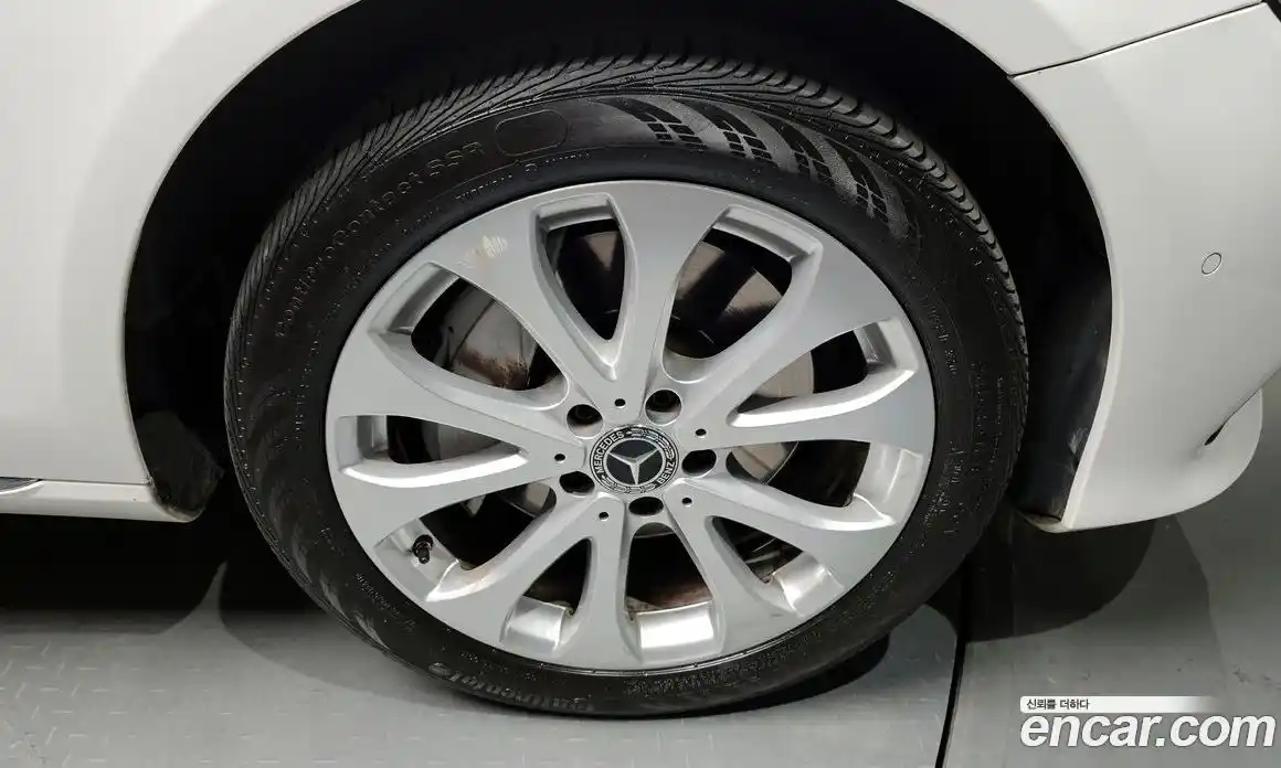 Mercedes-Benz E-Class 2018 2.0 Автомат в Москве № 194040, фото 12