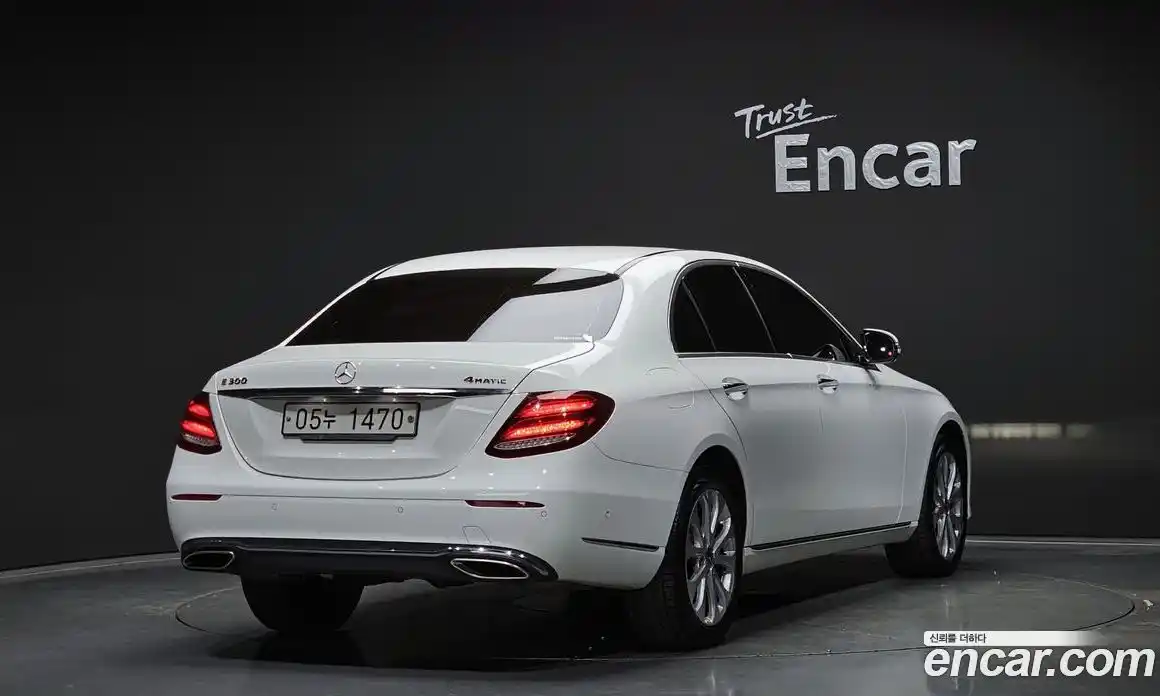 Mercedes-Benz E-Class 2018 2.0 Автомат в Москве № 194040, фото 18