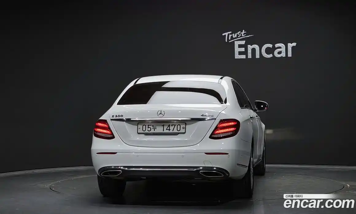 Mercedes-Benz E-Class 2018 2.0 Автомат в Москве № 194040, фото 7