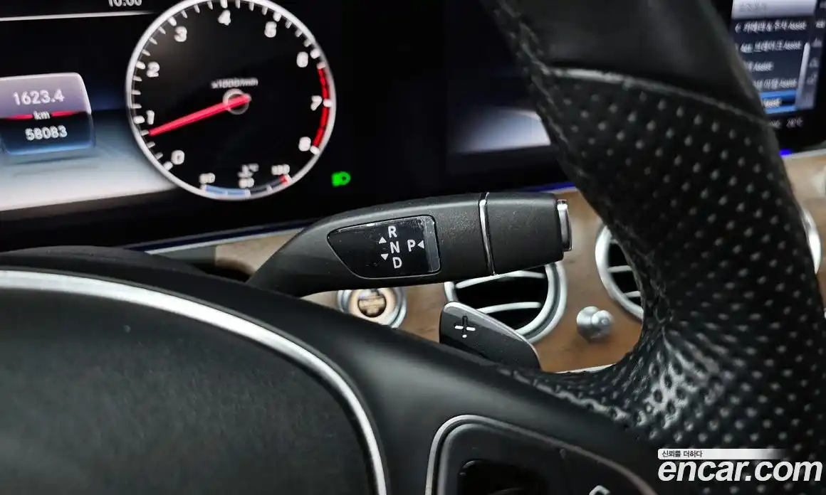 Mercedes-Benz E-Class 2018 2.0 Автомат в Москве № 194040, фото 9