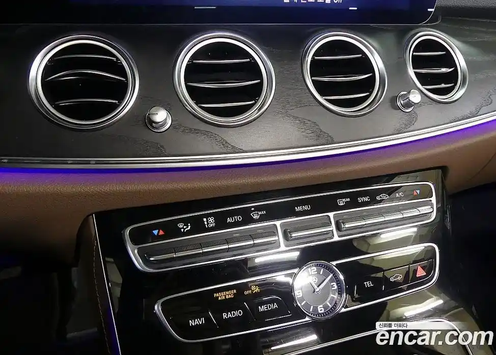 Mercedes-Benz E-Class 2020 2.0 Автомат в Москве № 194240, фото 18