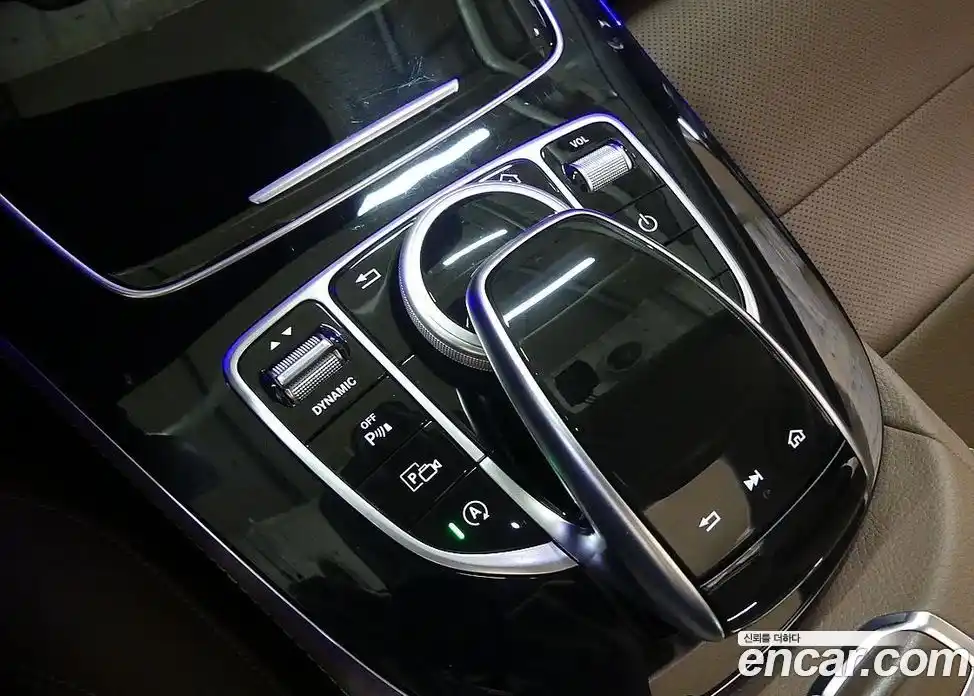 Mercedes-Benz E-Class 2020 2.0 Автомат в Москве № 194240, фото 19