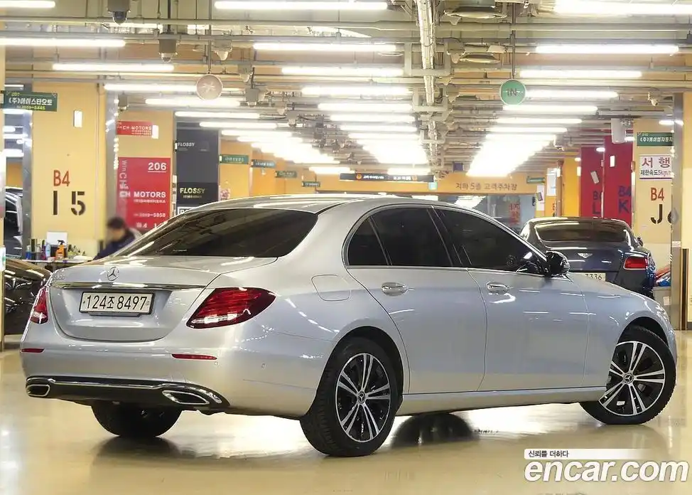 Mercedes-Benz E-Class 2020 2.0 Автомат в Москве № 194240, фото 3