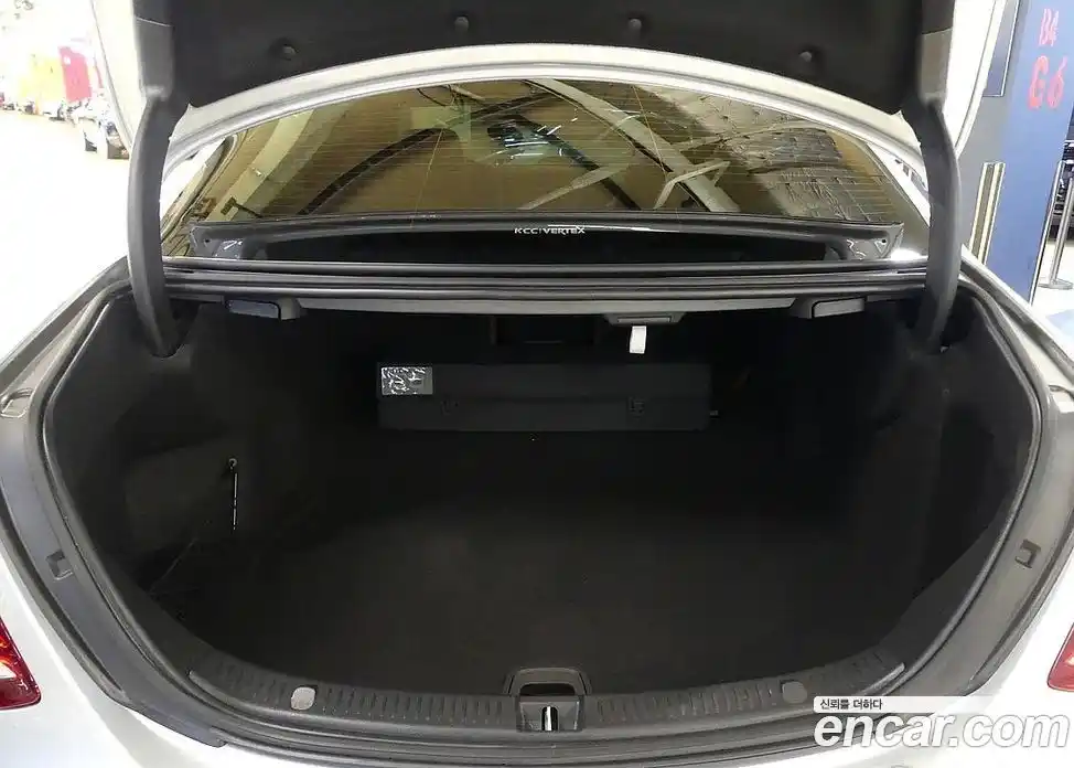 Mercedes-Benz E-Class 2020 2.0 Автомат в Москве № 194240, фото 10