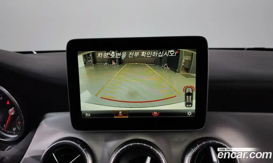 Mercedes-Benz CLA-Class 2017 2.0 Автомат в Москве № 194352, фото 12