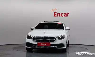 Mercedes-Benz E-Class 2021 2.0 Автомат в Москве № 194444, миниатюра 12