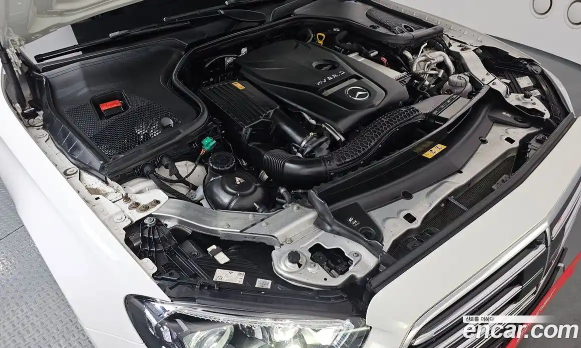 Mercedes-Benz E-Class 2021 2.0 Автомат в Москве № 194444, фото 18