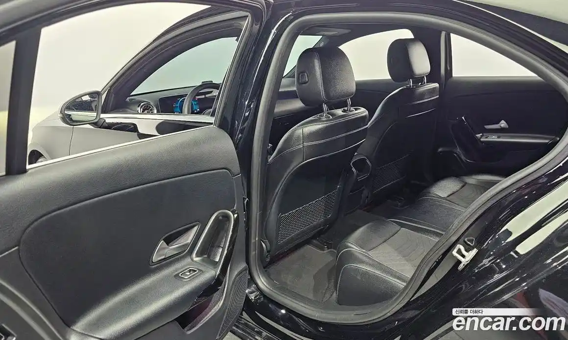 Mercedes-Benz A-Class 2020 2.0 Автомат в Москве № 194652, фото 17