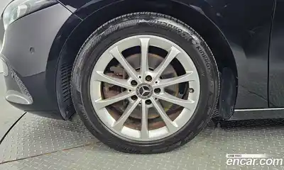 Mercedes-Benz A-Class 2020 2.0 Автомат в Москве № 194652, миниатюра 6